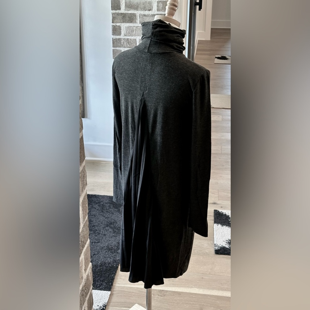 *NWOT* KENSIE Drapey Charcoal High Neck Dress Black Pleat Detailed Back — S